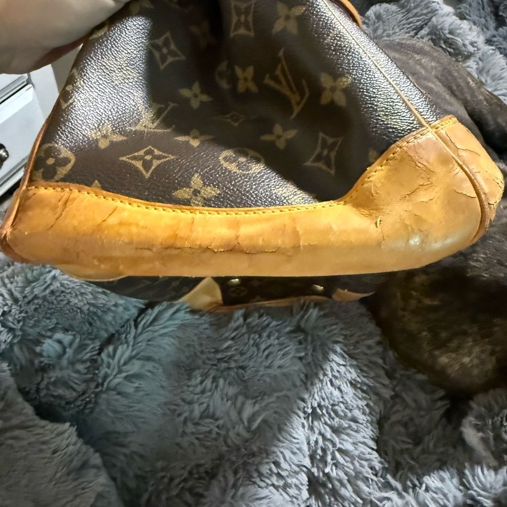 Louis Vuitton Classic Brown Satchel - Picture 6 of 17